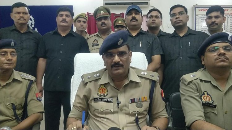 करीब एक सप्ताह पूर्व हुई लूट की घटना का पिलुआ पुलिस तथा जनपदीय इंटेलीजेंस विंग व सर्विलांस टीम ने किया खुलासा तीन शातिर लुटेरे गिरफ्तार।