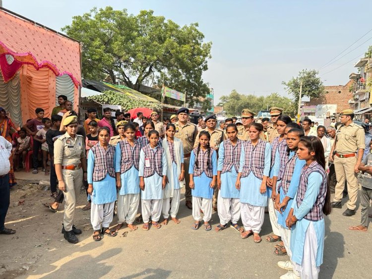 शासन की मंशानुरूप मिशन शक्ति अभियान के चतुर्थ चरण (फेज–4) के तहत विभिन्न थाना क्षेत्रों में जन जागरूकता कार्यक्रम के जरिये महिलाओं/बालिकाओं को किया गया जागरूक।