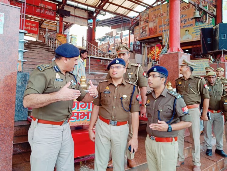 पुलिस महानिदेशक मेरठ जोन व पुलिस अधीक्षक ने गढ़ में लगने वाले गंगा कार्तिक मेले की तैयारी कर लिया जायज़ा