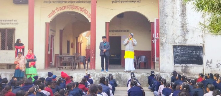 समाज व राष्ट्र के लिये एक जागरूक, विचारशील तथा श्रेष्ठ आर्य बनें :उपेन्द्र आर्य