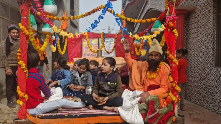 गांव गोवावान जलालपुर में निकाली गई शोभायात्रा हजारों की संख्या में श्रद्धालु हुए शामिल