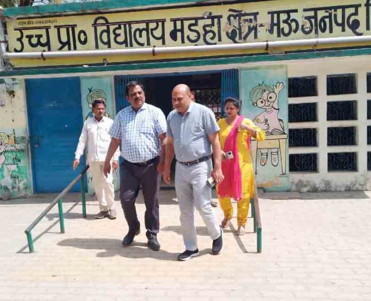 चित्रकूट-लोकसभा चुनाव के लिए बूथों का किया निरीक्षण।