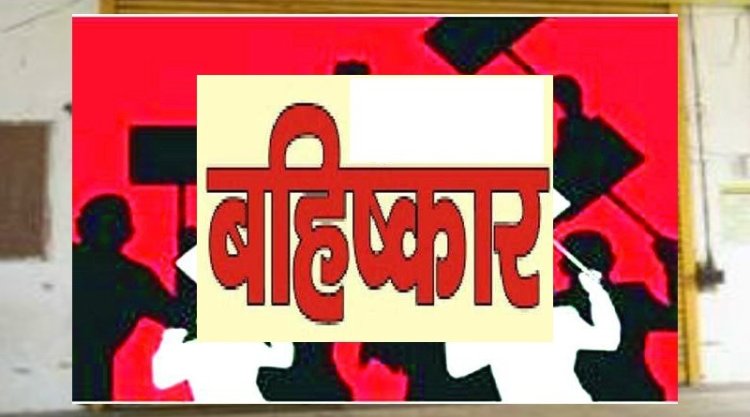 अधिवक्ताओं ने तहसीलदार पर लगाए गम्भीर आरोप ,पेशकार पर भी लगाया घूसखोरी का आरोप