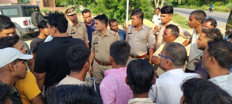 डोला में युवक का दाह संस्कार करने गए ग्रामीणों को रोका, हुई नौकझौंक, पुलिस को करना पड़ा हस्तक्षेप