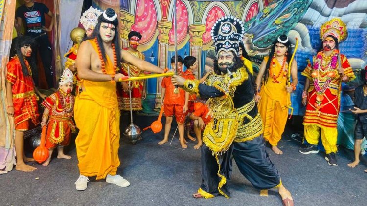 राम ने अग्निबाण से रावण का किया अंत, श्रद्धालुओं द्वारा खुशी में जय श्रीराम के नारे