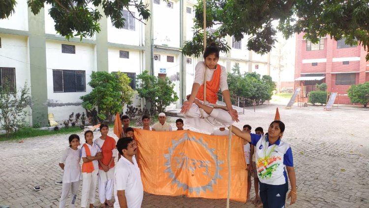 क्रोध एक भयंकर शत्रु, जो अपने परिवार के हठ, छल, धोखा, कपट, निंदा, अभिमान के साथ आता है:रवि शास्त्री