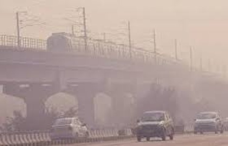 राजधानी दिल्ली में दर्ज किया गया  AQI लगातार खराब हवा