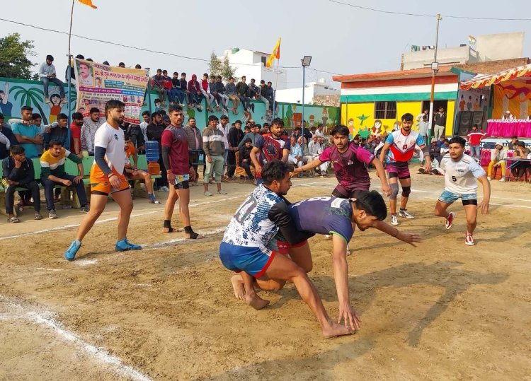 फखरपुर में कबड्डी प्रतियोगिता में खिलाड़ियों ने दिखाया दम,उत्तर भारत की 40 टीमें कर रही हैं प्रतिभाग