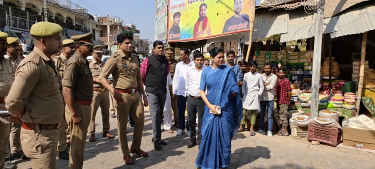 त्यौहार/पर्व आपसी सद्भाव, अमन चैन के साथ मनाया जाए: डीएम